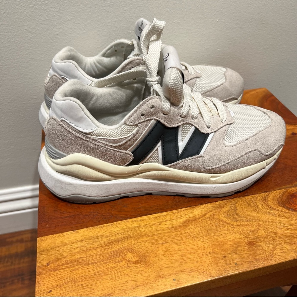 New Balance  57/40 women Sneakers Size 6